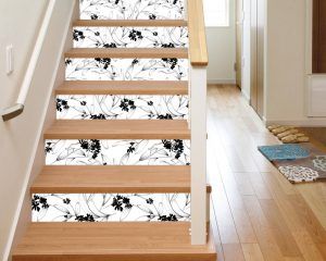 Minimal Leaves Staircase