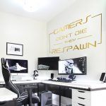Gamers Don´t Die Wall Sticker - Gold Foil